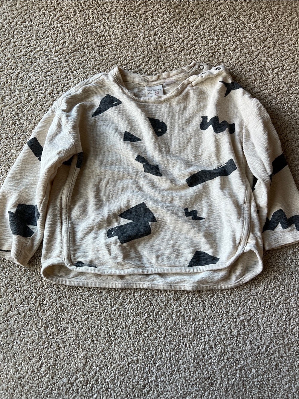 Zara Cream Long-Sleeve Top with Black Abstract Shapes